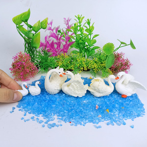 Adornos de Resina en Miniatura de Cisnes para Peceras, Rocallas, Bonsáis y Plantas Suculentas - Product Image 2