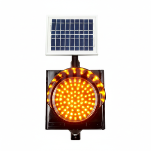 Ileritraffic Feu de signalisation LED solaire clignotant - 36x36 cm, boîtier noir SL-03-01-300 avec LED rouges et ambre de 10 mm, batterie sèche 12V 7Ah - Product Image 2