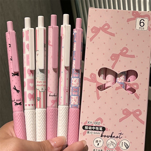 Penna <span class=keywords><strong>Gel</strong></span> a Sfera Rosa con Fiocco ST ad Asciugatura Rapida 0.5mm in Plastica per Studenti con Stampa Cartoon, Azione a Pressione, Inchiostro Nero, Confezione da 6 - Product Image 1