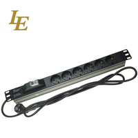 Regleta de alimentación de 19 pulgadas para rack, PDU de aleación de aluminio con 6 enchufes Schuko universales, interruptor, protección contra sobretensiones y sobrecarga