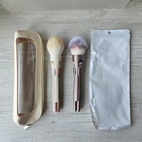 Ensemble de pinceaux de maquillage professionnels 4-en-1 en poils synthétiques magnétiques de haute qualité 2026 avec manche en plastique pour blush et gloss à lèvres