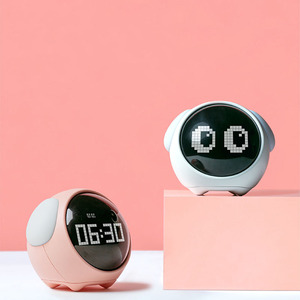 <span class=keywords><strong>Reloj</strong></span> Despertador Digital LED con Luz Nocturna, Función <span class=keywords><strong>de</strong></span> Repetición, Recargable, Activación por Voz, para Niños, Oficina, Estilo Minimalista - Product Image 2