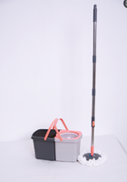 Système de nettoyage des sols 360° avec seau essoreur et serpillière microfibre à séparation des eaux usées