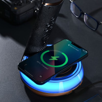 Lampe de bureau LED intelligente RGB moderne, respectueuse des yeux, rechargeable, avec charge sans fil, B22 DC, flexible, pour chambre à coucher
