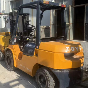 Chariot élévateur à moteur japonais portable FD50 3 tonnes, diesel d'occasion, avec longueur de fourche de 1220 mm et garantie de 6 mois - Product Image 1