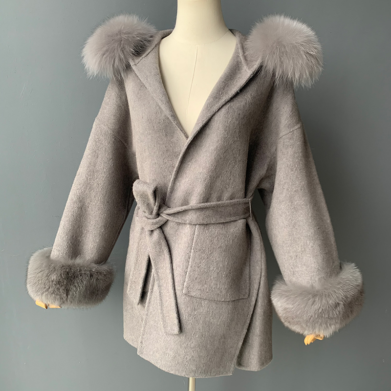 Grigio con polsini