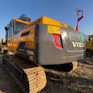 Excavatrice sur chenilles VOLVO EC250D d'occasion, 90 % neuve, à vendre, avec une puissance et des performances de creusement élevées - Product Image 1