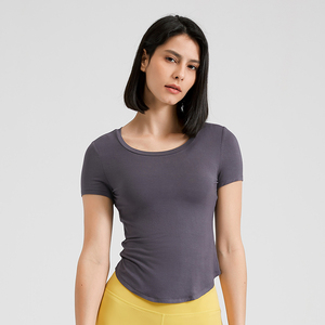 เสื้อยืดแขนสั้นสำหรับเล่นโยคะของผู้หญิงเสื้อยืดใส่ออกกำลังกายด้านหลังสวยงามเสื้อยืดออกกำลังกายน้ำหนักเบา - Product Image 3