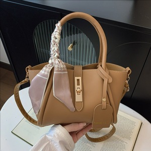 2026 Summer New Women <b>Mini</b> Bucket Bag PU Textured Trendy Versatile Crossbody Handbag Open High Quality Daily Use Wholesale - Product Image 1