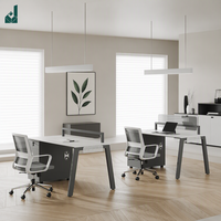 Bureau de travail ergonomique moderne et minimaliste, durable, pour 2 à 6 personnes, avec écran de confidentialité, table d'ordinateur pour le personnel, pour les lieux de travail