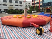 Machine de jeu gonflable rotative Challenge, grande structure de divertissement extérieure à vendre
