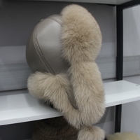 Chapeau en peluche russe pour femme, style aviateur, en vraie fourrure, imperméable, broderie main, avec cache-oreilles réglables, épais et chaud pour l'hiver, ski, pêche, décontracté