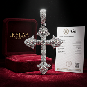 Pendentif Croix Fleur de Lys Gothique en Argent Sterling 925 Certifié IGI VVS, Sertie de Diamants de Laboratoire, Style Hip Hop, Vente en Gros - Product Image 1