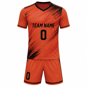 ชุดฟุตบอลแบบกำหนดเอง เสื้อและกางเกงขาสั้น คอวี ระบายอากาศ แห้งเร็ว ชุดยูนิฟอร์มสำหรับสโมสร โรงเรียน และทีมฝึกซ้อม - Product Image 4