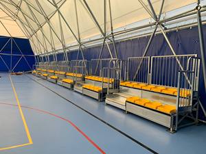 Gradas Prefabricadas de Acero Galvanizado en Caliente Serie G2M de la Marca CETA Hechas en Italia, Personalizables y Duraderas - Product Image 6