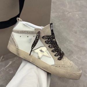 รองเท้าสเก็ตบอร์ดดีไซน์หรูหรา หนังแท้ ทรงเตี้ย ผูกเชือก สไตล์เรโทร ดีไซน์ทำเก่า น้ำหนักเบา กันลื่น ใส่ได้ทุกฤดู - Product Image 2