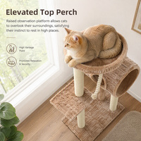 Arbre à chat multi-niveaux avec tunnel en peluche, nid, perchoir rond et plusieurs poteaux à gratter en sisal