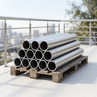 Tube en acier inoxydable ASTM ERW 304/316/316Ti finition brossée, services de cintrage et de découpe pour balustrades en verre de balcon et rampes d'escalier