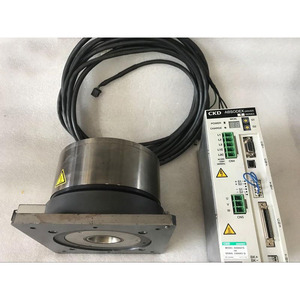 Moteur et variateur d'origine CKD AX9000TS-U0 AX4045TS-DM04-S-U0 CKD AX9000TS-U0 AX4045TS-DM04-S-U0 - Product Image 3