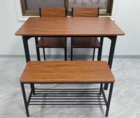 Table à manger en bois avec 2 chaises et banc de rangement, structure en métal noir, meubles de salle à manger pour la maison et la cuisine