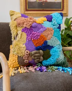 Coussin décoratif moderne en coton biologique avec mousse à mémoire de forme pour chambre à coucher et usage hospitalier - Product Image 3