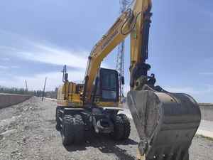 Excavadora de ruedas usada LIUGONG W915E 15TON de alta calidad <span class=keywords><strong>para</strong></span> el <span class=keywords><strong>sitio</strong></span> de construcción Excavadora de <span class=keywords><strong>mejor</strong></span> presupuesto Excavadora barata - Product Image 4