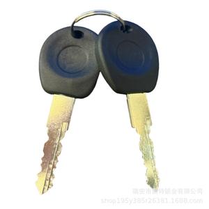 Bouchon de réservoir de carburant Volkswagen 443201551S 443201551L en plastique et métal noir avec clé pour Jetta Santana Passat - Product Image 3