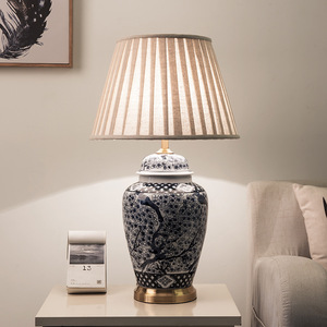 Lampada da Tavolo in Ceramica Dipinta a Mano Blu e Bianca Cinese Nuovo Modello per Illuminazione di Camere d'Albergo, Soggiorno, Camera da Letto, Comodino Dropshipping - Product Image 3