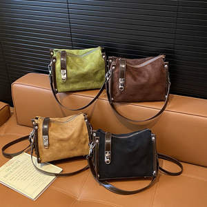 Nouveau sac bandoulière décontracté en cuir PU et daim pour femme 2026 - Product Image 1