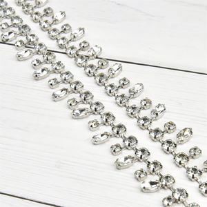 Cadena de diamantes de imitación de cristal transparente, adorno de borlas cortas, accesorios de ropa, apliques de cristal de ojo de <span class=keywords><strong>caballo</strong></span> <span class=keywords><strong>blanco</strong></span>, decoración de zapatos artesanal - Product Image 4