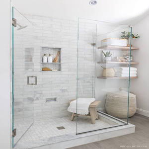 <span class=keywords><strong>Porte</strong></span> <span class=keywords><strong>coulissante</strong></span> intérieure en aluminium avec finition noire et <span class=keywords><strong>verre</strong></span> <span class=keywords><strong>translucide</strong></span> pour projet de décoration de maison moderne, style luxueux - Product Image 4