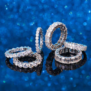 แหวนมอสซาไนต์ทรง Eternity ประดับเพชรเต็มวง ขนาด 3 มม. 4 มม. 5 มม. 6 มม. สำหรับผู้หญิงและผู้ชาย ชุบทองคำขาว เงินแท้ 925 ดีไซน์ทันสมัย เหมาะสำหรับเป็นแหวนหมั้น - Product Image 4