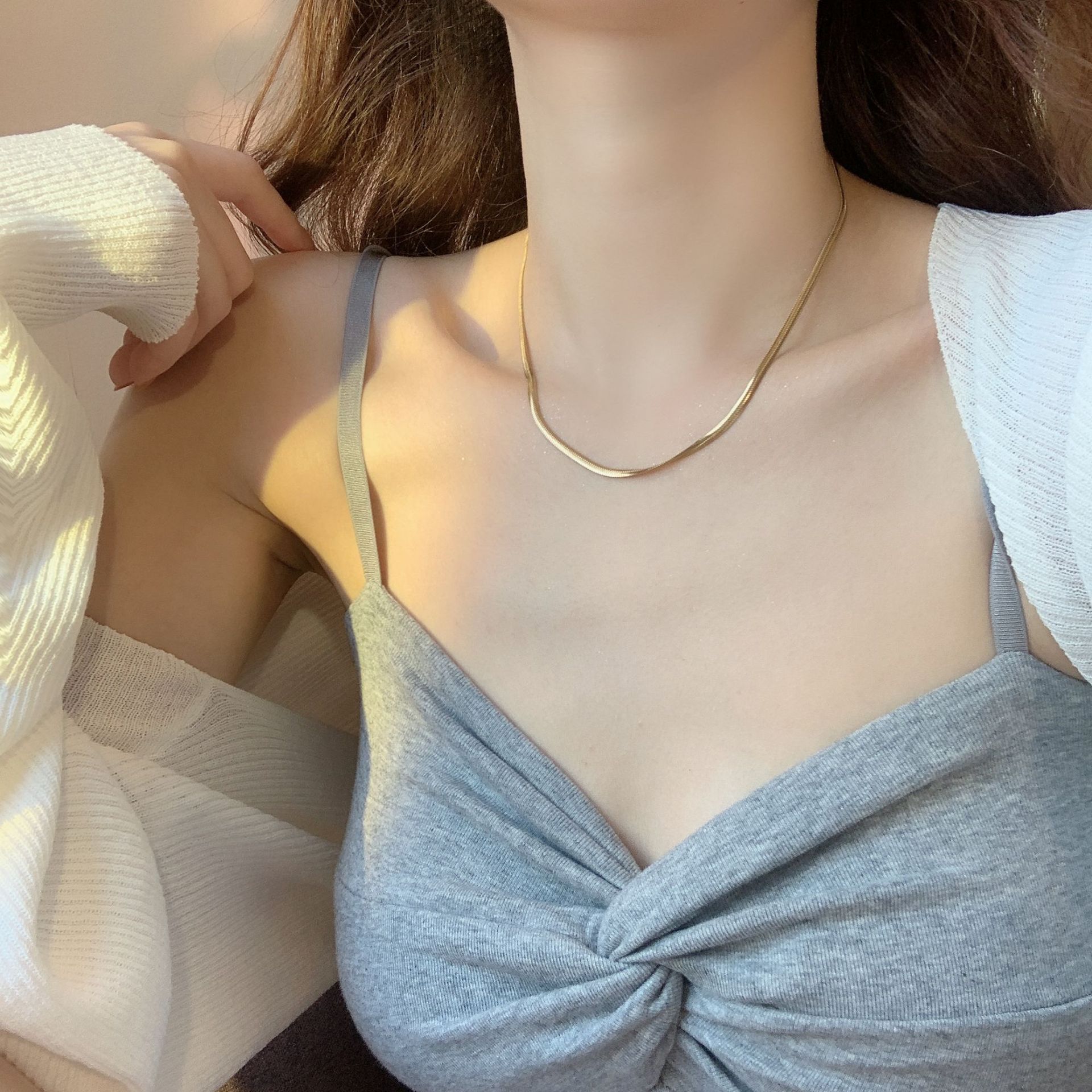 Catena piatta con osso di serpente