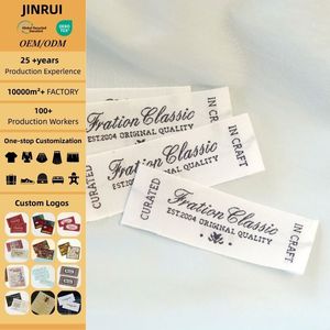 Etichette Tessute Personalizzate di Lusso di Alta Qualità in Tessuto Delicato sulla Pelle per Abiti, Cappelli, Scarpe, Tessuti per la Casa, Etichetta Tessuta in Raso di Cotone per Collo - Product Image 1