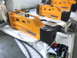 Martillo Hidráulico Silencioso Tipo Caja SB81 Soosan con Cinceles de 140 mm para Excavadoras de 18-26 Toneladas para Demolición y Construcción - Product Image 2