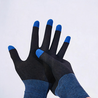 Une paire de gants de jeu à cinq doigts, argentés, compatibles avec les écrans tactiles, anti-transpiration et antidérapants