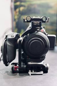 ใช้ราคาถูกสำหรับ <span class=keywords><strong>EOS</strong></span> C100 Mark 1 Full HD 1080P กล้องโรงภาพยนตร์ที่มีเซ็นเซอร์ CMOS และการ์ด SD - Product Image 3