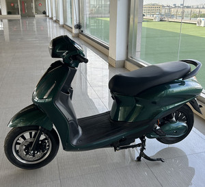 Scooter électrique 1000W avec siège, moto tout-terrain électrique, scooter électrique pour adulte, <span class=keywords><strong>paiement</strong></span> sécurisé, directement de l'usine - Product Image 6