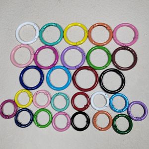 Colorido pintado primavera hebilla bolsa colgante conector círculo bloqueo hebilla anillo llavero DIY joyería materiales inyección plástico - Product Image 3