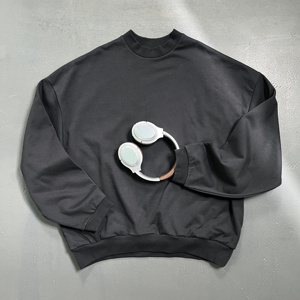 Sudadera Oversize Cálida y Ecológica de Otoño-Invierno con Bolsillos Laterales Ocultos y Cuello Alto, Unisex, Venta al por Mayor, Logotipo Personalizado - Product Image 4