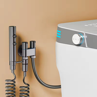 Fabricant de bidets portatifs haute pression en acier inoxydable sur mesure, ensemble de pulvérisateurs de bidet portatifs Shattaf pour salle de bain