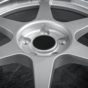 Rines Personalizados 5x112 5x120 5x114.3 6x139.7 Forjados para Carreras, Totalmente Plateados u Otros Colores Personalizados, para Vehículos Todoterreno y de Pasajeros - Product Image 6