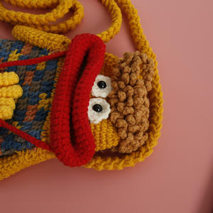 กระเป๋าถือถักไหมพรมรูปปากไส้กรอก งานแฮนด์เมด น่ารักแบบตลกๆ กระเป๋าโทรศัพท์มือถือโครเชต์ขนสัตว์ ลายการ์ตูนน่ารักสำหรับผู้หญิง กระเป๋าสำเร็จรูป - Product Image 4