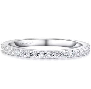 Anillo Apilable de Plata de Ley 925 Chapado en Oro Blanco con Diamante Simulado Moissanite VVS, Joyería, Regalo, Anillos de Boda para Mujer - Product Image 1