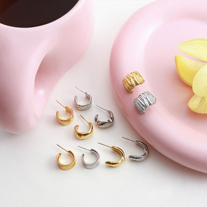 Pendientes de Aro Gruesos de Oro Hipoalergénicos de Acero Inoxidable 316L con Baño de Oro de 14k y 18k para Mujer - Product Image 4