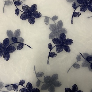 Morbido <span class=keywords><strong>di</strong></span> nuovo disegno a buon mercato maglia grande fiore catena del ricamo <span class=keywords><strong>di</strong></span> tulle del <span class=keywords><strong>organza</strong></span> del tessuto <span class=keywords><strong>per</strong></span> il vestito - Product Image 4