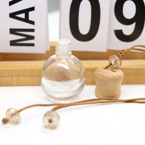 Venta al por mayor de madera vacía colgante perfume botella de vidrio colgante coche difusor botella - Product Image 5