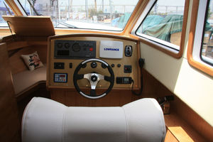 Yate Trimarán Bestyear de 37 Pies - Product Image 6