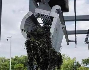 Machine de nettoyage de tamis à grappin hydraulique avec système automatique d'élimination des débris pour rivières et canaux - Product Image 6