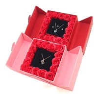 Coffret Cadeau de Bijoux Rose Éternelle Préservée avec 16 Roses, Rouge à Lèvres et Collier – Idéal pour Anniversaire, Saint-Valentin, Fête des Mères 2026